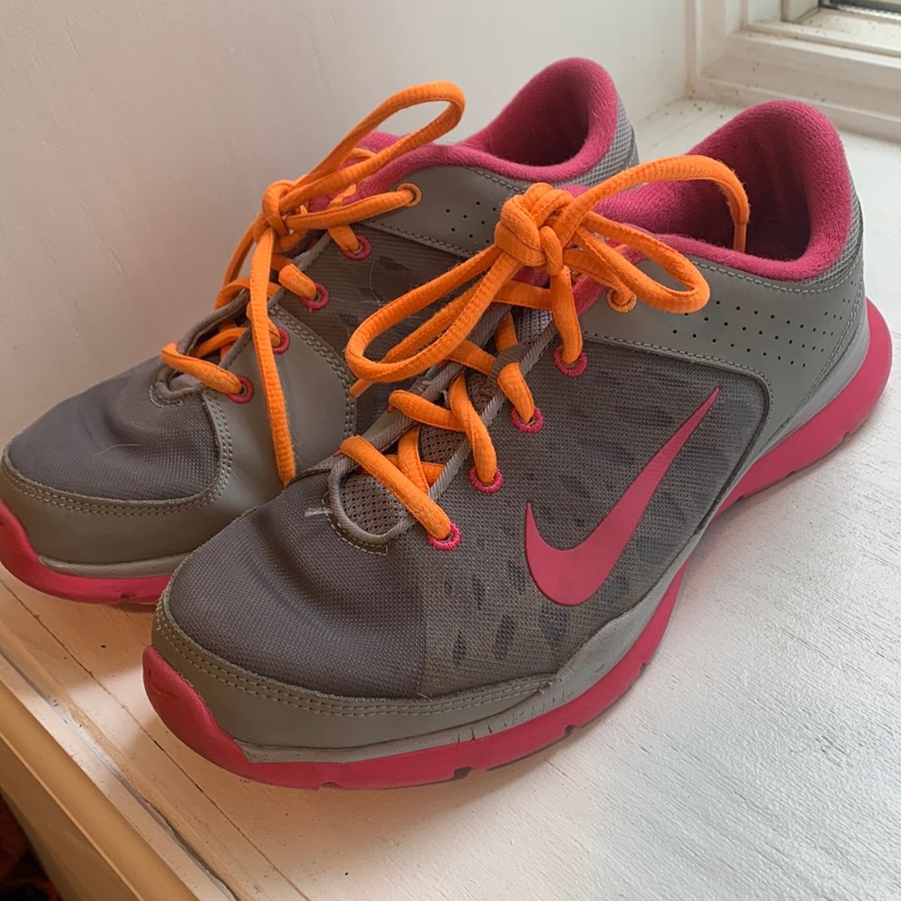 Nike running shoes size 7.5